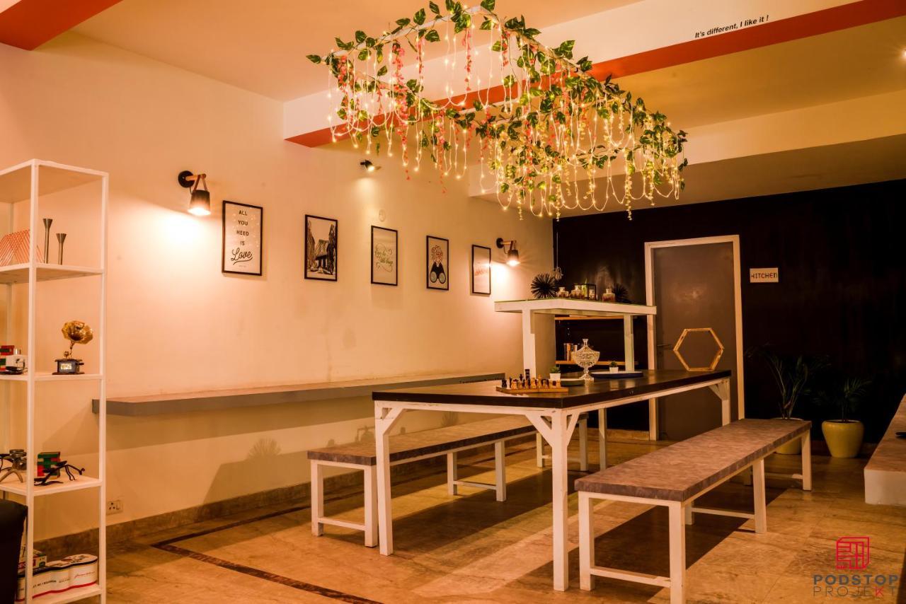 Podstop Projekt Hostel New Delhi Ngoại thất bức ảnh