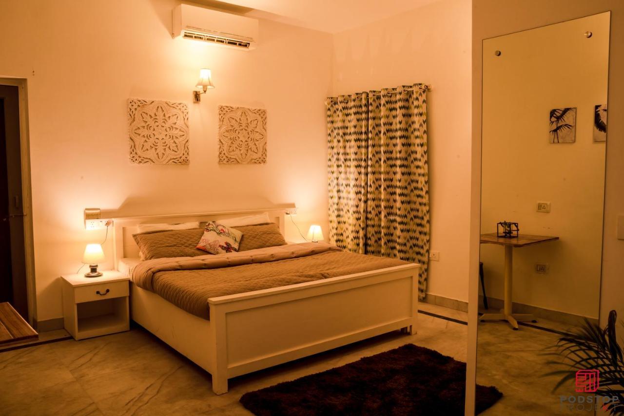 Podstop Projekt Hostel New Delhi Ngoại thất bức ảnh