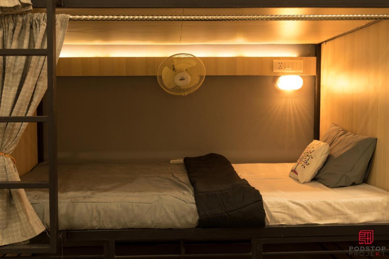 Podstop Projekt Hostel New Delhi Ngoại thất bức ảnh